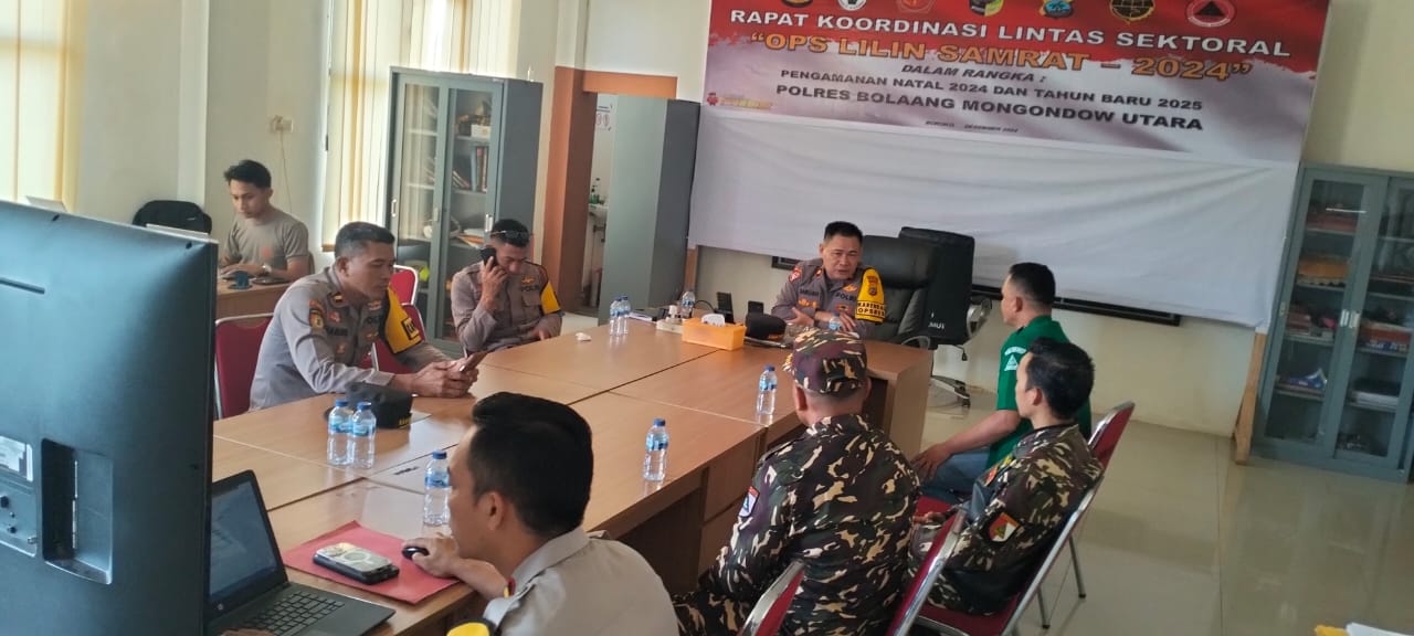 Menjelang perayaan Natal dan Tahun Baru (Nataru), Gerakan Pemuda (GP Ansor) Kabupaten Bolaang Mongondow Utara (Bolmut) melakukan koordinasi dengan Polres Bolmut dalam rangka memperkuat sinergi pengamanan. Pertemuan tersebut diterima langsung oleh Wakapolres Bolmut, Kompol Saiful Tamu, dan Kabag Ops, Kompol Royke Saruan