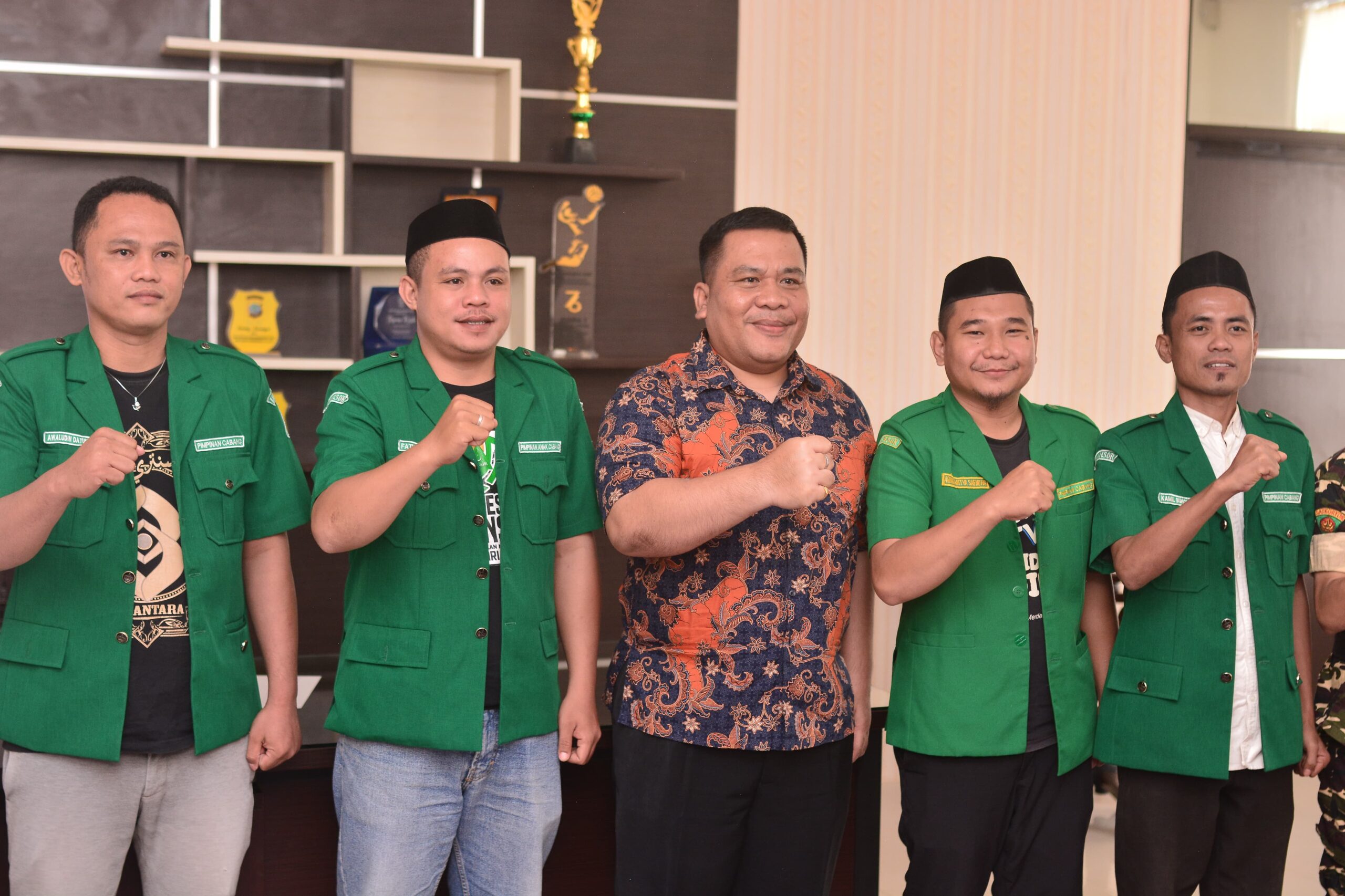 Gerakan Pemuda (GP) Ansor Kabupaten Bolaang Mongondow Utara (Bolmut) melakukan kunjungan silaturahmi ke Polres Bolmut