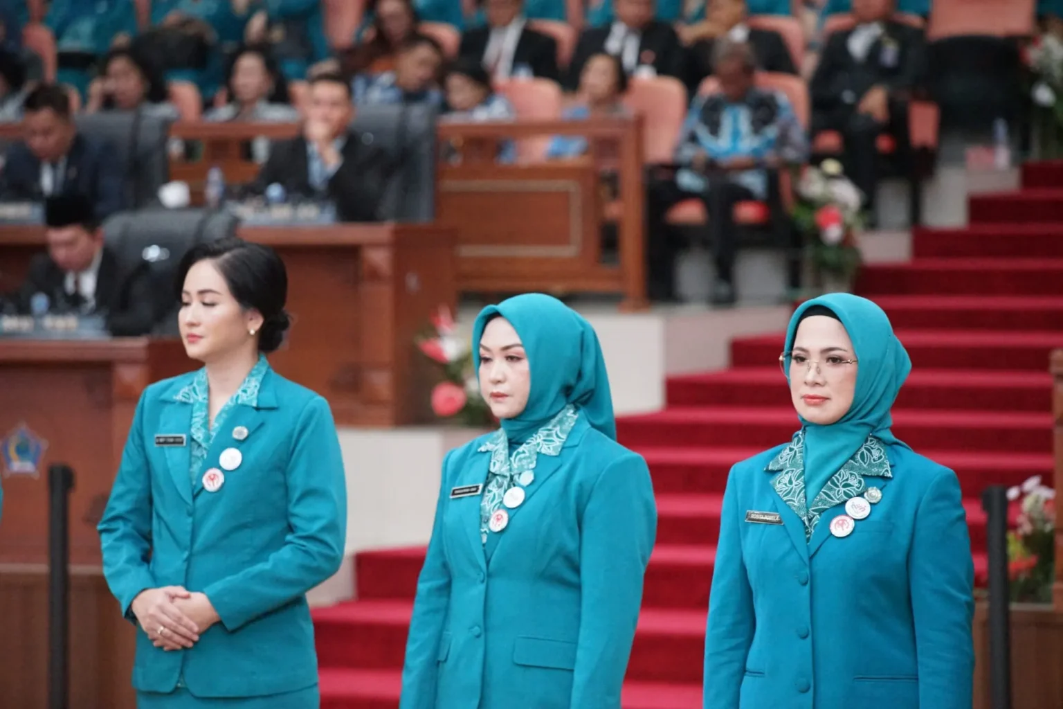 Ketua Tim Penggerak (TP) Pemberdayaan Kesejahteraan Keluarga (PKK) Kabupaten Bolaang Mongondow Utara (Bolmut), Ny. Ening Sutrisni Sirajudin Lasena-Adam, hari ini resmi dilantik untuk masa bakti 2025-2030.