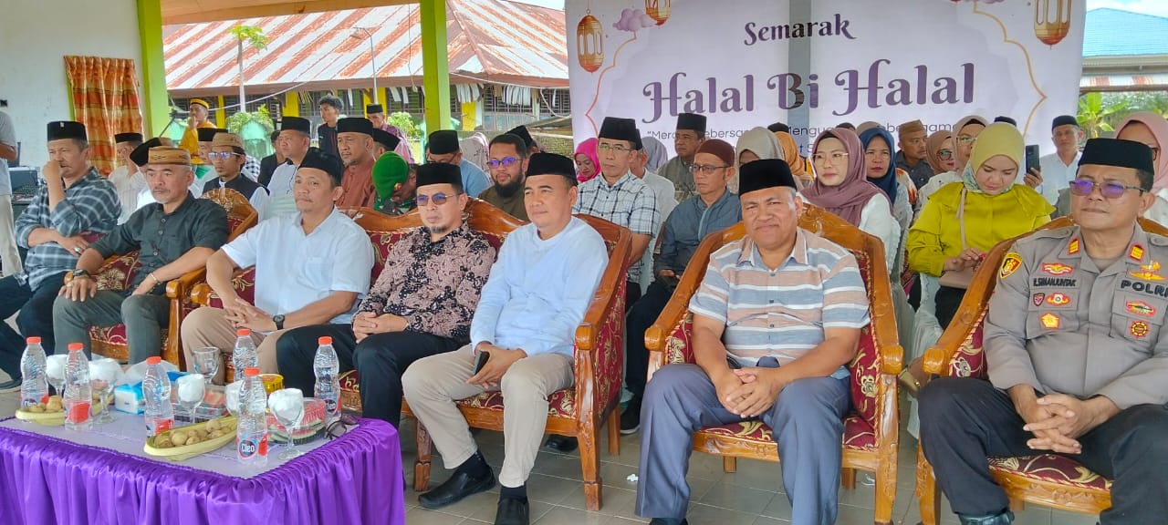 Bupati Kabupaten Bolaang Mongondow Utara (Bolmut), Dr. Sirajudin Lasena, SE., M.Ec.Dev., menghadiri kegiatan Halal Bihalal yang diselenggarakan oleh Pemerintah Kecamatan Bintauna