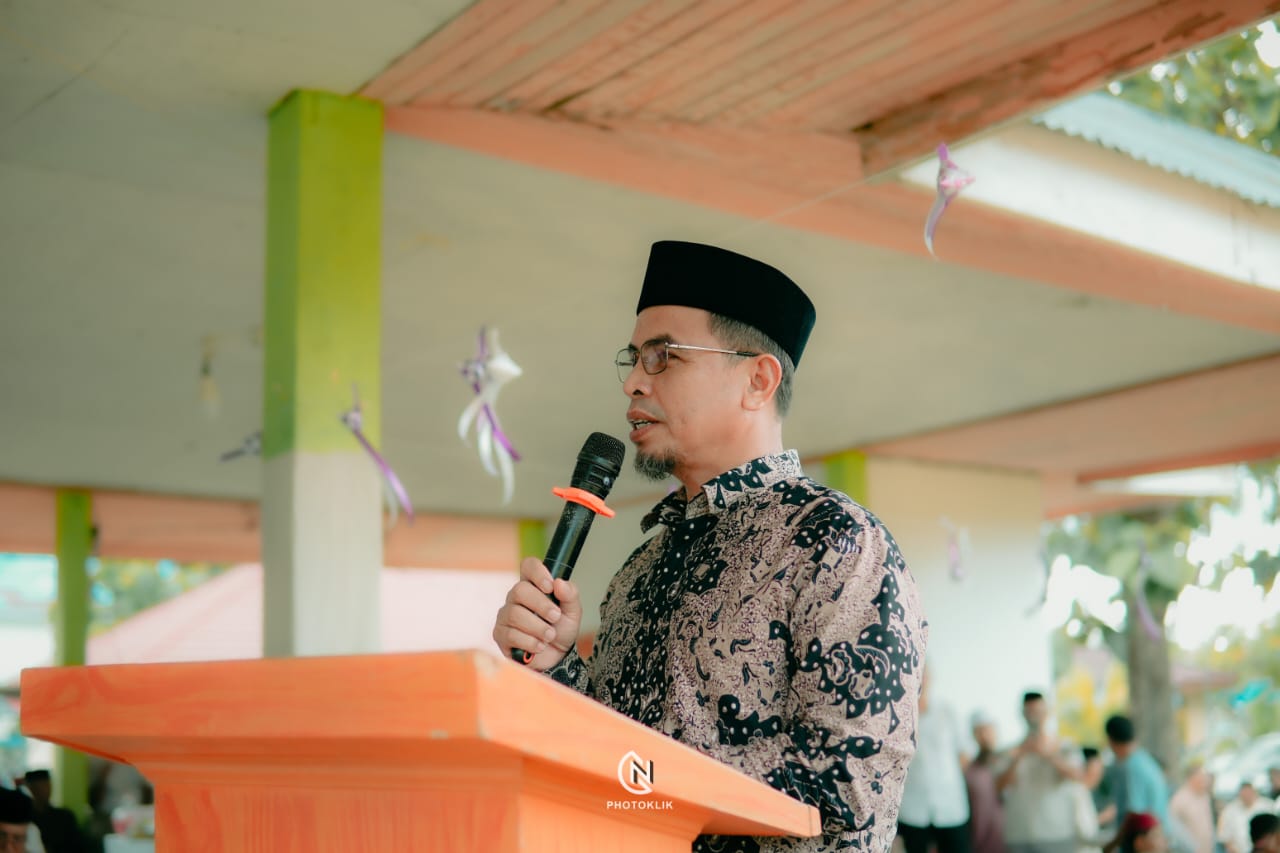 Bupati Kabupaten Bolaang Mongondow Utara (Bolmut), Dr. Sirajudin Lasena, SE., M.Ec.Dev., menghadiri kegiatan Halal Bihalal yang diselenggarakan oleh Pemerintah Kecamatan Bintauna