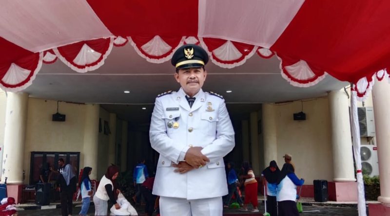 Camat Sangkub Harto Hassan