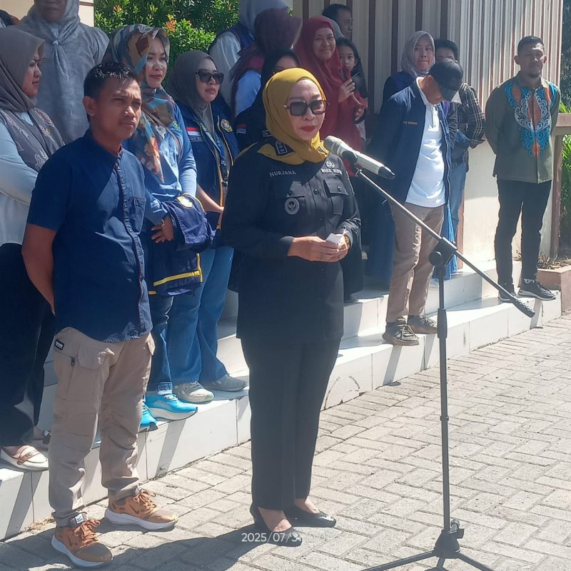 Wakil Bupati Gorut Nurjanah Hasan Yusuf saat menerima Mahasiswa UG