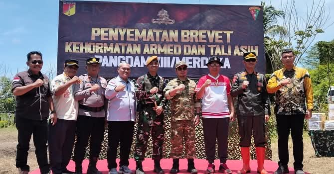 Bupati Kabupaten Bolaang Mongondow Utara (Boltara), Dr. Sirajudin Lasena, SE., M.Ec.Dev menghadiri kegiatan menembak kehormatan senjata berat Yonarmed 19/Bogani yang dilaksanakan di Komando Latihan Yonarmed 19/Bogani, Desa Sangkub,