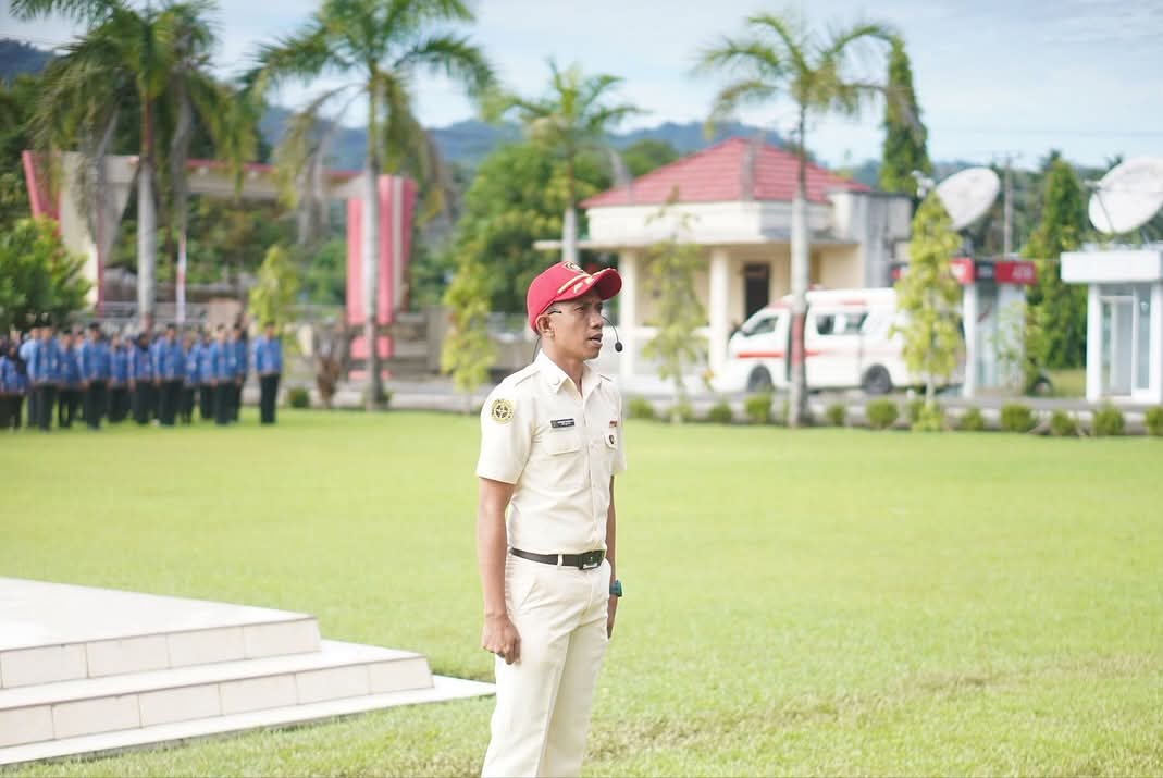 Pemerintah Kabupaten Bolaang Mongondow Utara (Boltara) menggelar upacara peringatan Hari Sumpah Pemuda ke-97 di halaman Kantor Bupati,