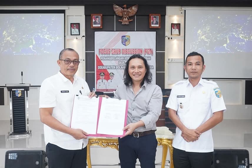 Wakil Bupati Bolaang Mongondow Utara (Boltara), Moh. Aditya Pontoh, S.IP, membuka secara resmi kegiatan Focus Group Discussion (FGD) Penyusunan Dokumen Rencana Penanggulangan Kemiskinan Daerah Tahun 2025, yang digelar di Aula Badan Perencanaan, Penelitian, dan Pengembangan Daerah (Bapelitbangda) Kabupaten Boltara