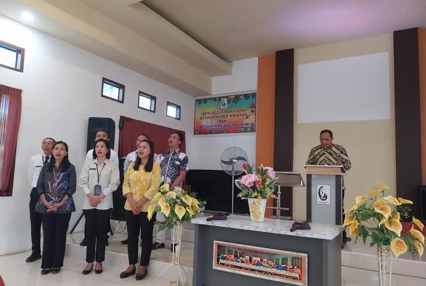Pemerintah Kabupaten Bolaang Mongondow Utara (Boltara) kembali melaksanakan kegiatan pembinaan mental dan spiritual bagi Aparatur Sipil Negara (ASN) melalui program Kamis Mengaji Pemerintah Daerah, yang digelar di Masjid Agung Baiturrahman Boroko,