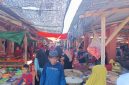 Interaksi antara pedagang dan pembeli di Pasar Rakyat Boroko