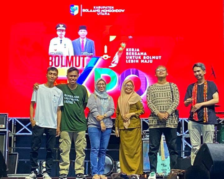 Foto istimewa para komika Stand Up comedy Bolmut Expo 2024 bersama juri