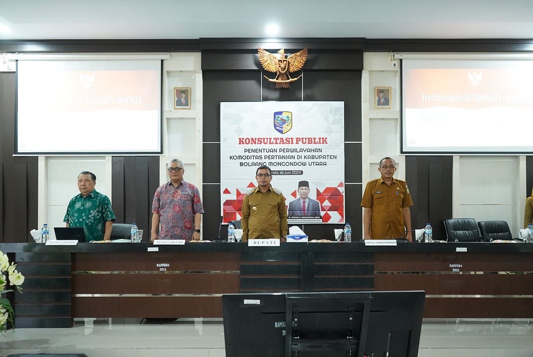Foto istimewa Pj Bupati Bolmut Sirajudin Lasena bersama Kepala Bapelitbangda dan Tim Ahli IPB