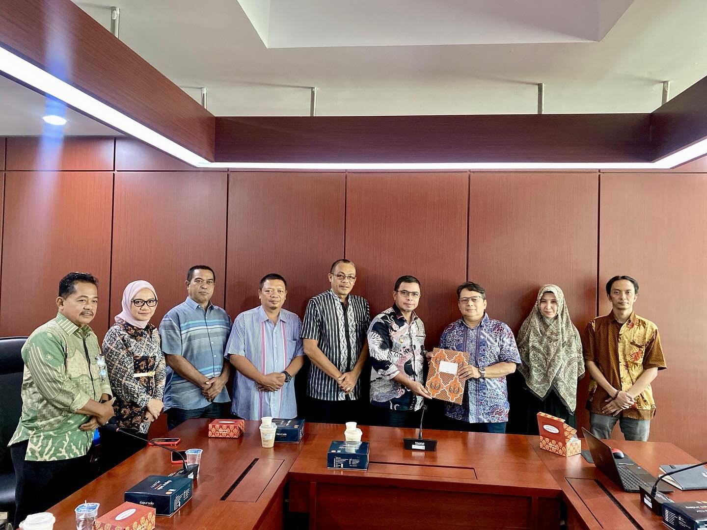 Foto istimewa Pj Bupati Sirajudin Lasena, Forkopimda bersama Bappenas