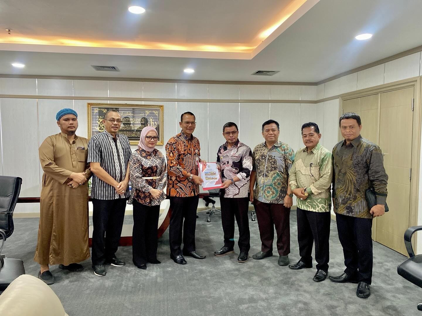 Foto istimewa Pj Bupati Sirajudin Lasena, Forkopimda bersama Dirjen PSP kementerian Pertanian 