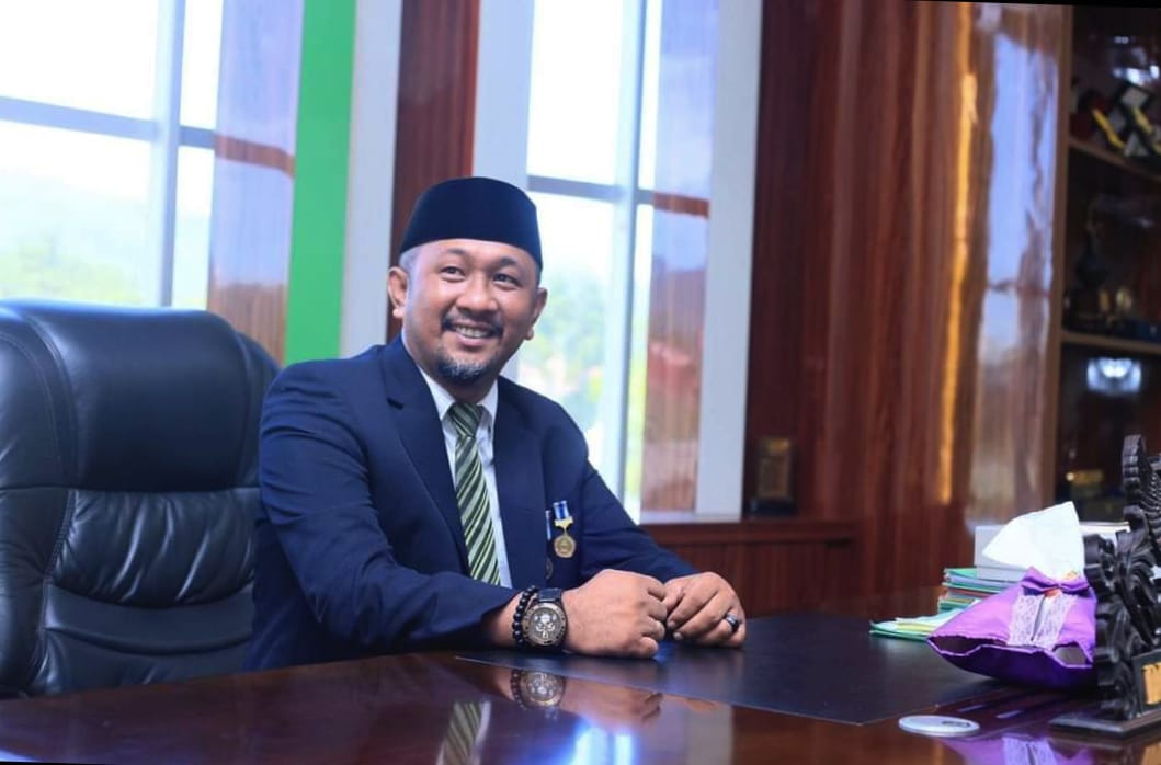 Foto Kepala Dinas Dikbud Bolmut Fadly Tajudin Usup
