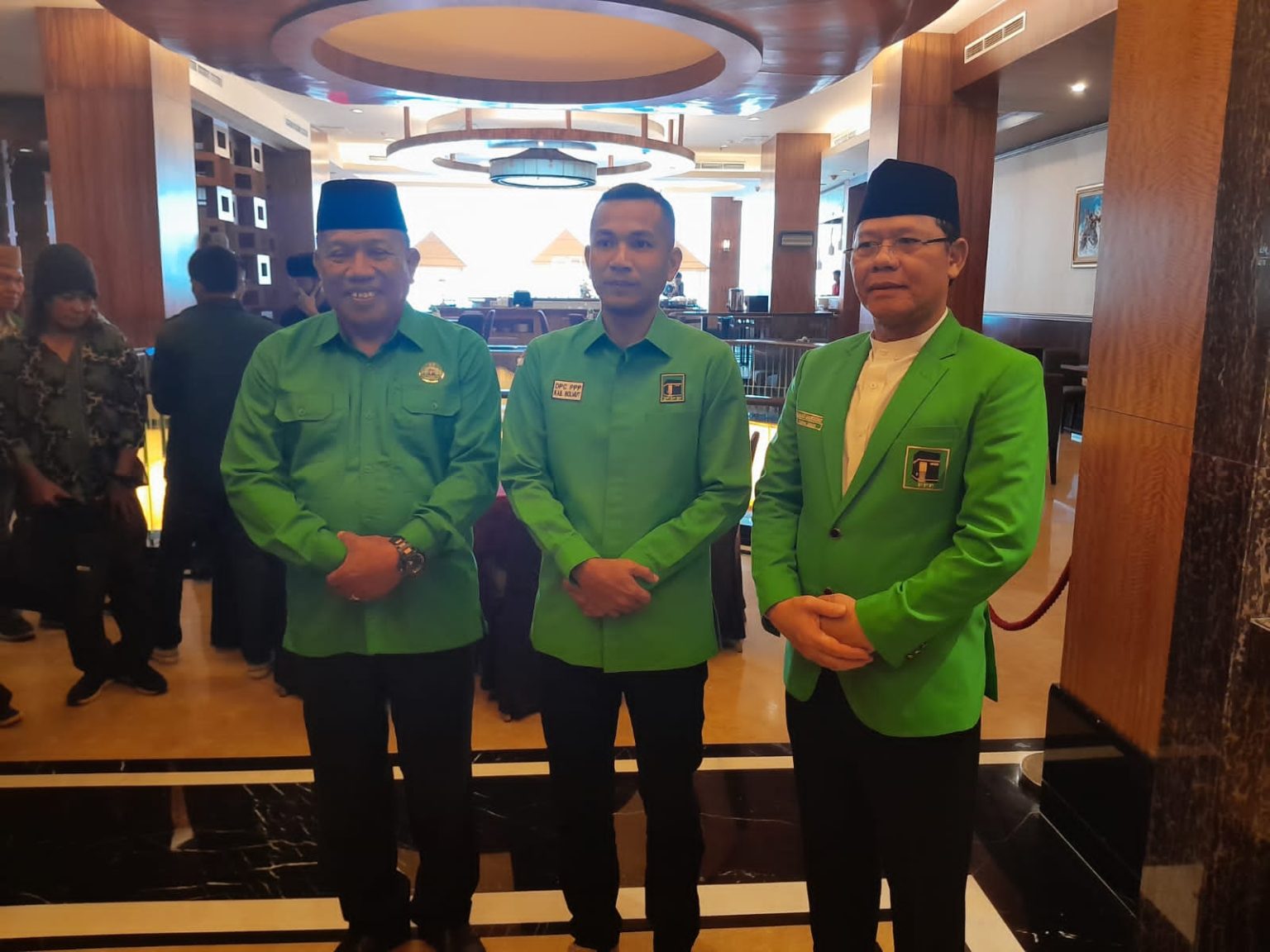 Foto Ketum PPP Muhammad Mardiono, Ketua DPW Depri Pontoh dan Calon Bupati Bolmut Mohammad Aditya Pontoh