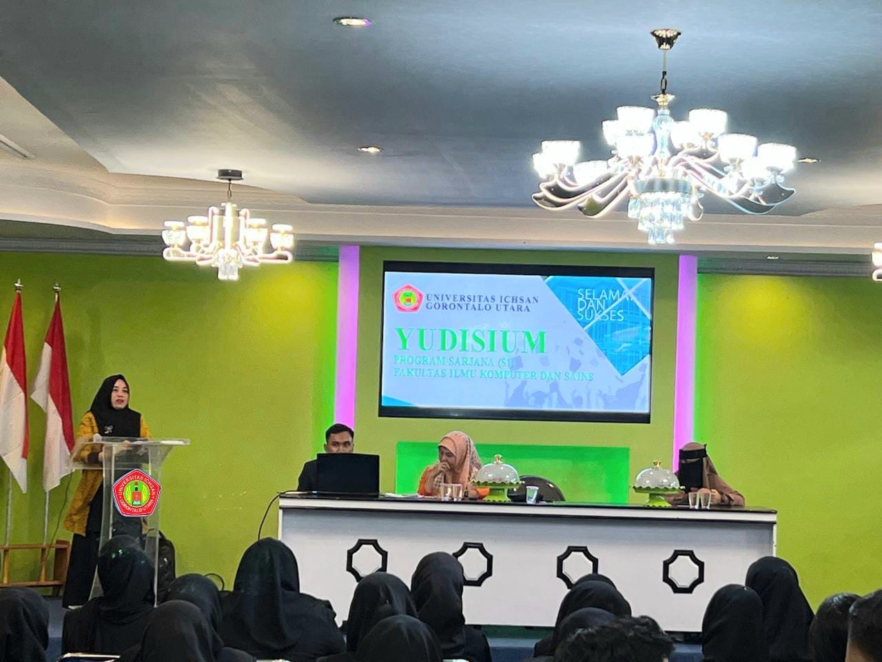 Foto: Rektor Unisan Gorut Dr. Fatma M. Ngabito saat memberikan sambutan