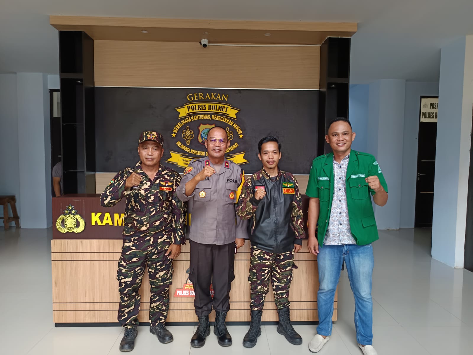 Foto bersama GP Ansor Bolmut dengan Wakapolres Bolmut