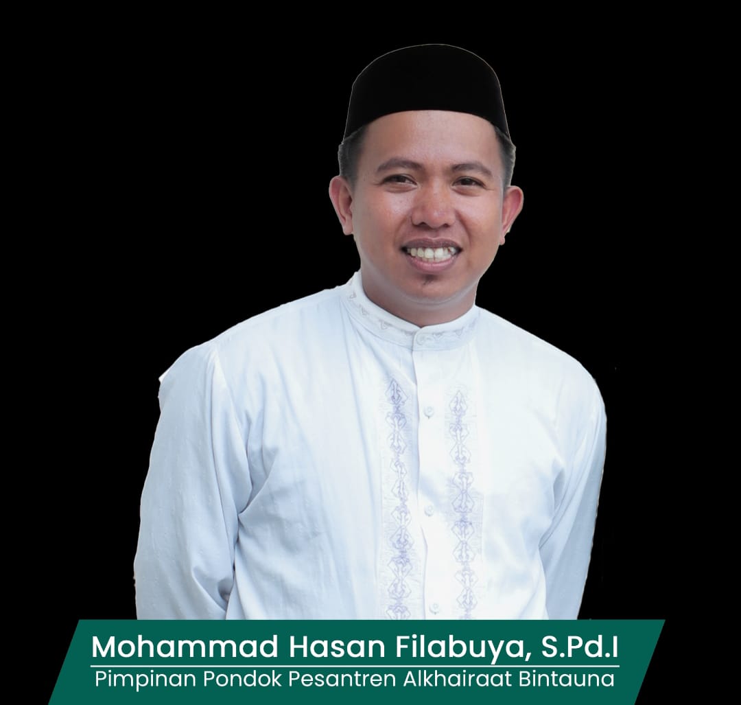 Foto Pimpinan Pondok Alkhairaat Bintauna, Mohammad Hasan Filabuya
