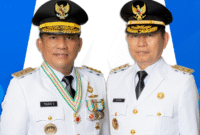 Gubernur Sulut Mayjen TNI (Purn) Yulius Selvanus dan Wakil Gubernur Dr. J. Victor Mailangkay