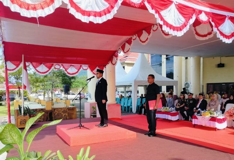 Bupati Bolmut Dr. Sirajudin Lasena bertindak sebagai inspektur upacara peringatan Hari Kartini