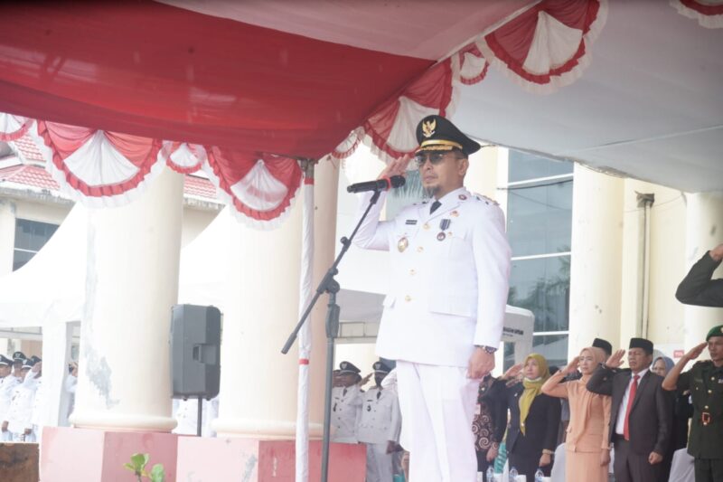 Bupati Bolmut Dr. Sirajudin Lasena 