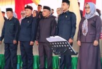 Foto Anggota DPRD Bolmut saat menghadiri peringatan Hardiknas 2025 