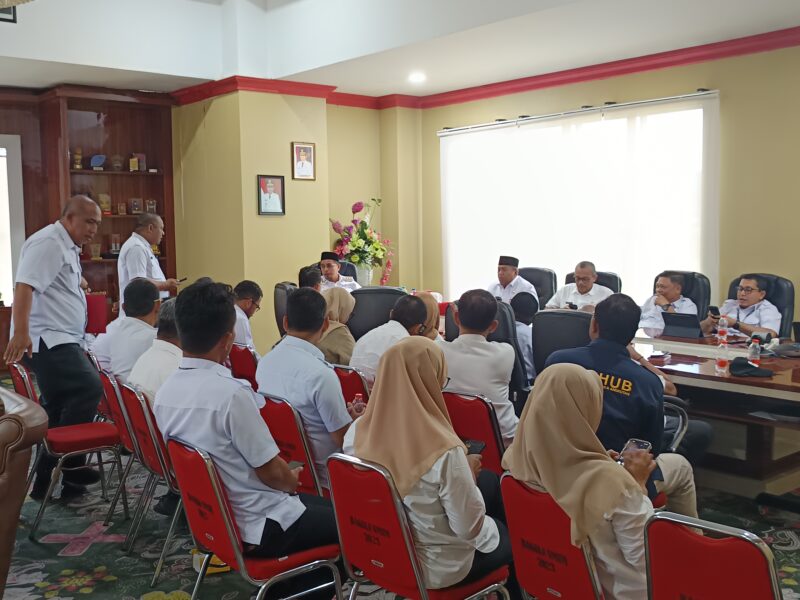 Suasana Rapat Evaluasi Revisi RTRW yang Dipimpin Langsung Oleh Bupati Boltara, Dr. Sirajudin Lasena