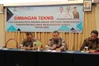 Bupati Boltara Dr. Sirajudin Lasena, Kabag Organisasi Supriadi Goma dan Kabag SDM Dr. Saeroji