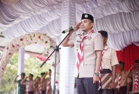 Wakil Bupati Boltara Mohammad Aditya Pontoh saat memimpin upacara Hari Pramuka ke-64