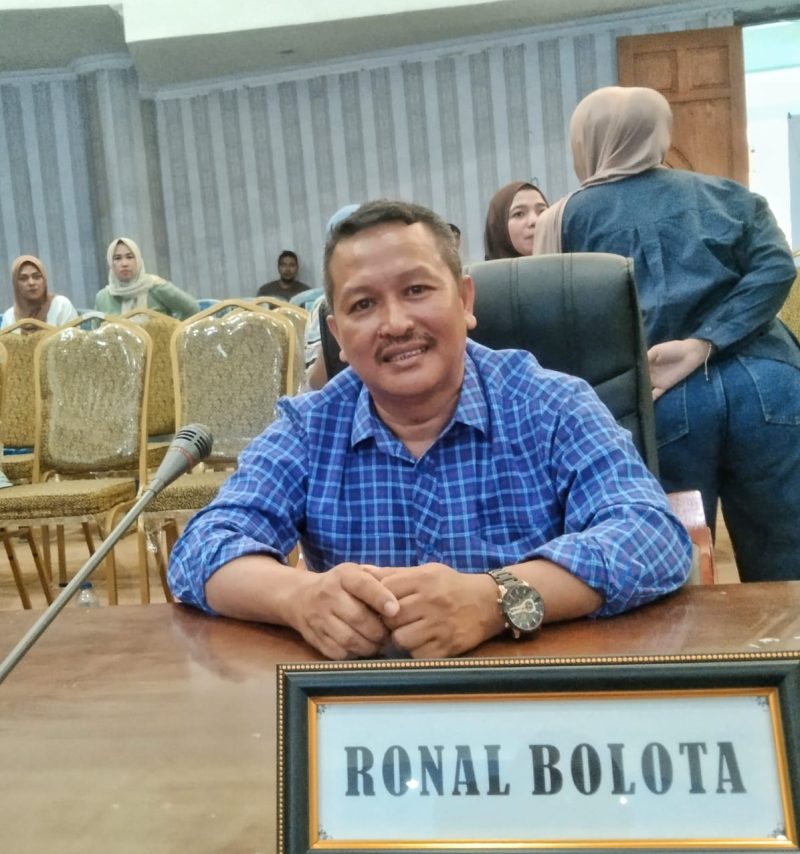 Anggota DPRD Boltara, Ronal Bolota