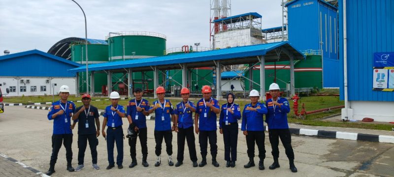 Kasie Damkar Boltara, Salim Eato bersama personil melakukan sosialisasi dan Praktek Pemadaman Kelas C di PLTU Sulut 1 Binjeita