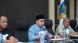 Bupati Boltara, Dr. Sirajudin Lasena (tengah), Kepala BPKPD, Nul Akim (kiri), Assisten II, Abd. Muto dg. Mulisa (kanan) 