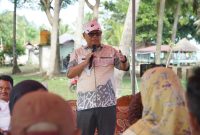 Bupati Gorut, Thoriq Modanggu saat memberikan arahan pada persiapan FMS dan pengukuhan Pokdarwis