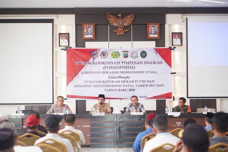 Bupati Boltara, Dr. Sirajudin Lasena bersama Wakapolres Boltara, Kepala Kejaksaan Negeri Boltara, Perwakilan Dandim 1303 Bolaang Mongondow. 
