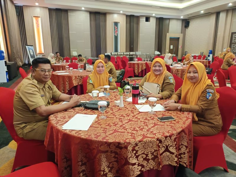 Kepala PKM Buko, Suhendra Radjaku beserta jajaran saat mengikuti Rakor FGD BLUD