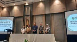 Kepala BPKPD Boltara, Nul Akim Menandatangani Berita Acara Rekonsiliasi Data Setoran Iuran Jaminan Kesehatan bagi Peserta Pekerja Penerima Upah (PPU) Penyelenggara Negara Tahun 2025, untuk menyelaraskan dan memverifikasi data setoran iuran jaminan kesehatan agar sesuai dengan ketentuan yang berlaku bersama BPJS kesehatan Tondano. 