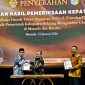 Bupati Boltara, Dr. Sirajudin Lasena menyerahkan Laporan Hasil Pemeriksaan (LHP) Kinerja dan Pemeriksaan Dengan Tujuan Tertentu (DTT) Semester II Tahun 2025 pada BPK RI perwakilan Sulut dan didampingi oleh Pimpinan DPRD Boltara. 