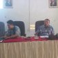 Musdes dipimpin oleh Kaur Keuangan Jebrel makasaehe yang mewakili Kepala desa, bersama ketua MTK Mursalim Damal S.Pd
