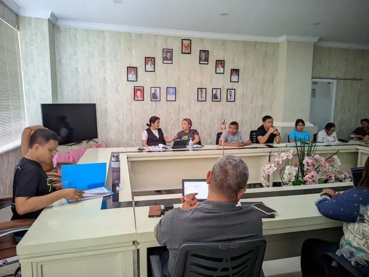 Direktur RSUD Liunkendage Tahuna, Dr. Aprikonus Loris Sp., PD, didampingi jajaran manajemen