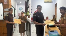 Jajaran Kejari Sangihe menyerahkan Legal Opinion meliputi pengelolaan aset daerah dan mitigasi dampak penyelundupan pada Pemkab Sangihe