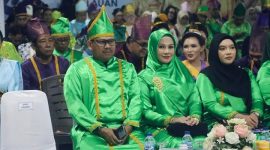Kapolres Kepulauan Sangihe AKBP Abdul Kholik Bersama Ketua Bhayangkari Ny. Adellia Kholik