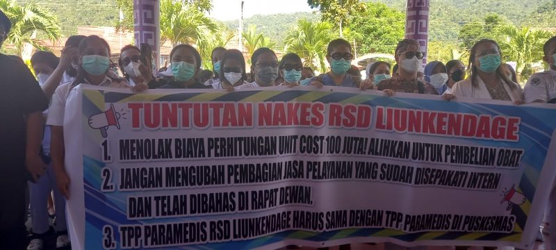 Nakes RSUD Liung Kendage Datangi Kantor DPRD Sangihe, sampaikan sejumlah tuntutan