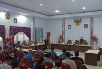 Bupati Kabupaten Kepulauan Sangihe Michael Thungari di dampingi Wakil Bupati Kabupaten Kepulauan Sangihe Tendris Bulahari melangsungkan rapat koordinasi bersama pihak Perusahaan Listrik Negara (PLN), memastikan perbaikan infrastruktur kelistrikan berjalan sesuai target.