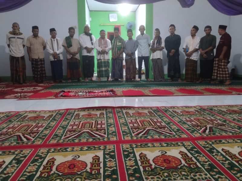Tim VII Safari Ramadhan
Bersama dengan Jama'ah Masjid Al-Muhajirin Kampung Kalekube 1