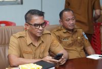 Kepala Dinas PUTR Boltara, Abdul Jalil Pandialang dan Kepala BPKPD Boltara, Nul Akim