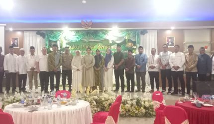 Kepolisian Resor (Polres) Kepulauan Sangihe menggelar kegiatan Buka Puasa Bersama di Aula Sanika Satyawada Polres Kepulauan Sangihe, Sabtu (07/03/2026). Kegiatan tersebut berlangsung penuh kehangatan dan kebersamaan dengan melibatkan unsur Forkopimda, tokoh agama, serta berbagai elemen masyarakat.