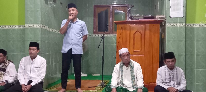 Camat Tabukan Utara
Marwan Nikiulu yg juga merupakan Koordinator Tim III Safari Ramadhan PHBI Tabukan Utara