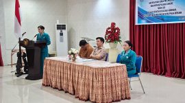Ketua TP-PKK Sangihe Cherry Thungari Soeyoenus saat Memberikan Sambutan di momen HKG ke-54