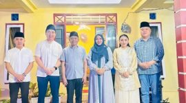 (Foto Kanan) Wakil Bupati Tendris Bulahari, Wakil TP-PKK Ny Agnes Bulahari Waluko, Owner Ceria Mart Yulianti Parimalang, Anggota DPRD Sangihe Jais Salele, Bupati Sangihe Michael Thungari, Wakil Ketua DPRD II Marvein Hontong