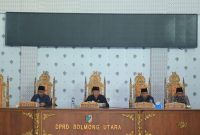 Bupati Boltara Dr. Sirajudin Lasena bersama Ketua dan Wakil Ketua DPRD Boltara