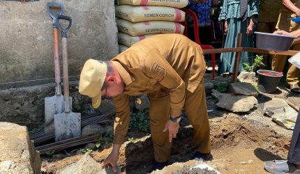 Pemerintah Kabupaten Bolaang Mongondow Utara (Boltara) resmi memulai pembangunan rumah layak huni dalam rangka program penanggulangan kemiskinan daerah. Kick-off program ini ditandai dengan peletakan batu pertama oleh Dr. Sirajudin Lasena, SE.,M.Ec.Dev di Desa Ollot I, Kecamatan Bolangitang Barat, serta Desa Kuala Utara, Kecamatan Kaidipang